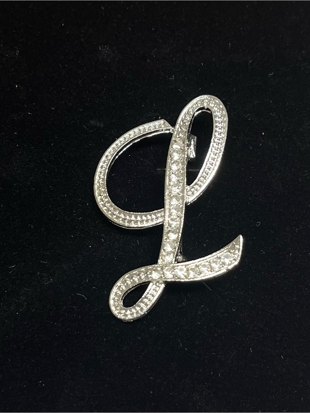 Brooch Silver tone rhinestone Script 'L' ,NIB,